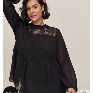 LACE WITH CHIFFON OVERLAY BLOUSE. TORRID SIZE 4